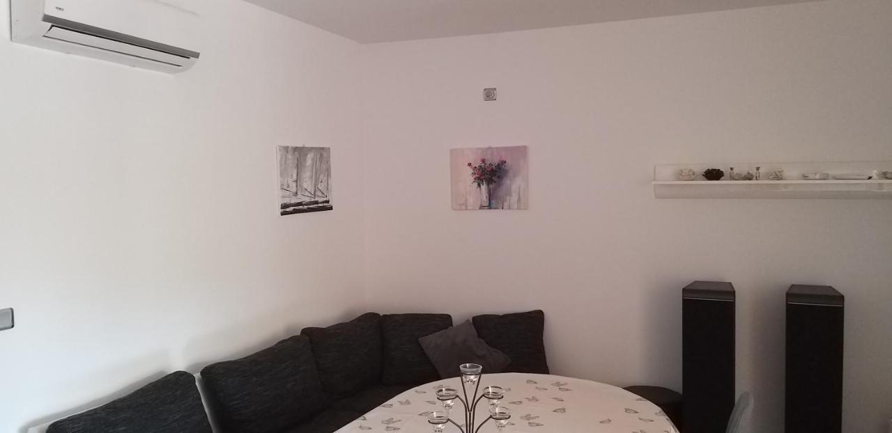 Apartman Slavica Rogoznica  Buitenkant foto